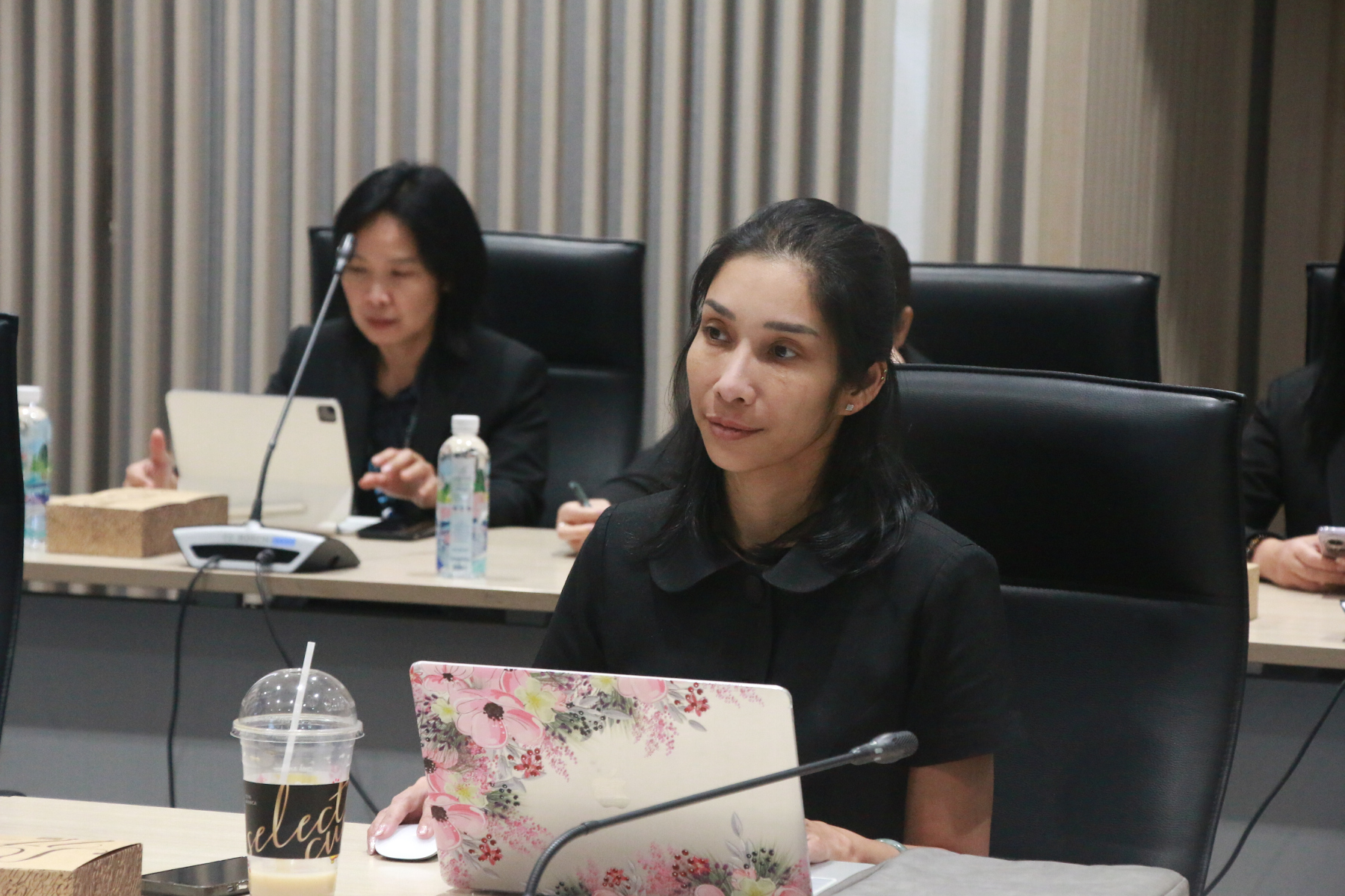 สภาคณาจารย์และพนักงาน ม.สวนดุสิต จัดโครงการให้ความรู้กับบุคลากร หัวข้อ “Happy  Money ภาษีเงินได้บุคคลธรรมดา สไตล์วัยทำงาน เข้าใจง่าย ใช้ได้จริง” - ภาพ 14