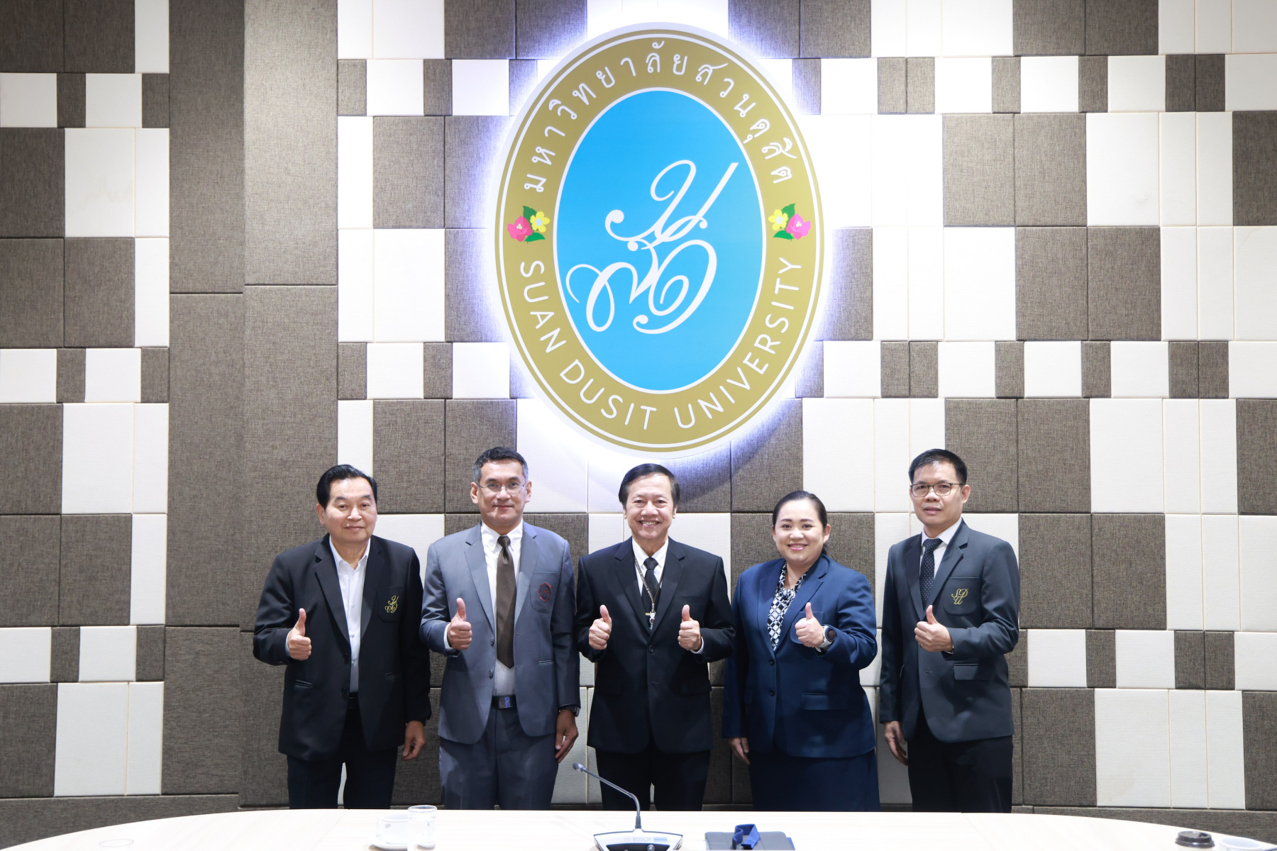 สวนดุสิตจัด “จิบกาแฟ จับเข่าคุย” สร้างเครือข่ายความร่วมมือกับ 3 สภาคณาจารย์และพนักงานมหาวิทยาลัย (มศว. มบส. และ มสด.) - ภาพ 10